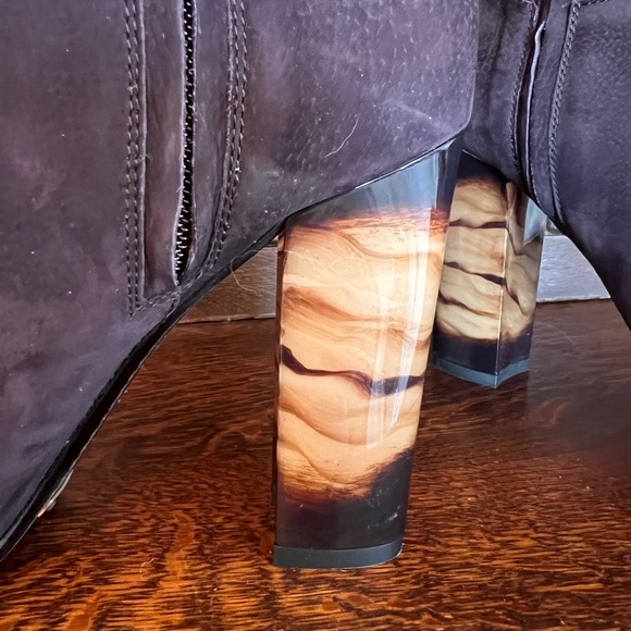 Burberry suede boots - Picture 5 of 6